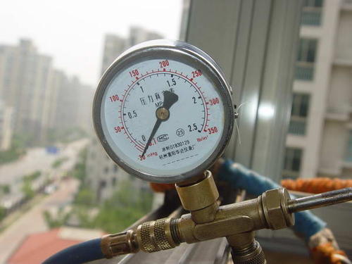 為什么中央空調要抽真空？
