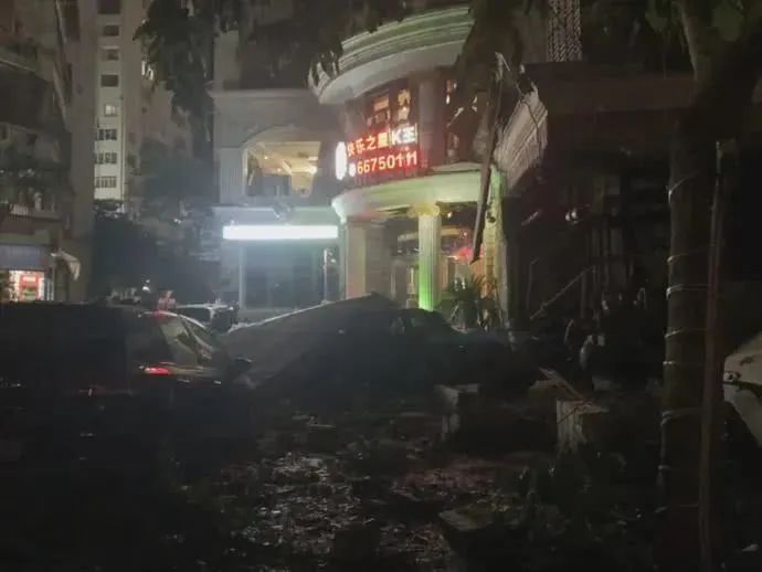 中央空調爆炸